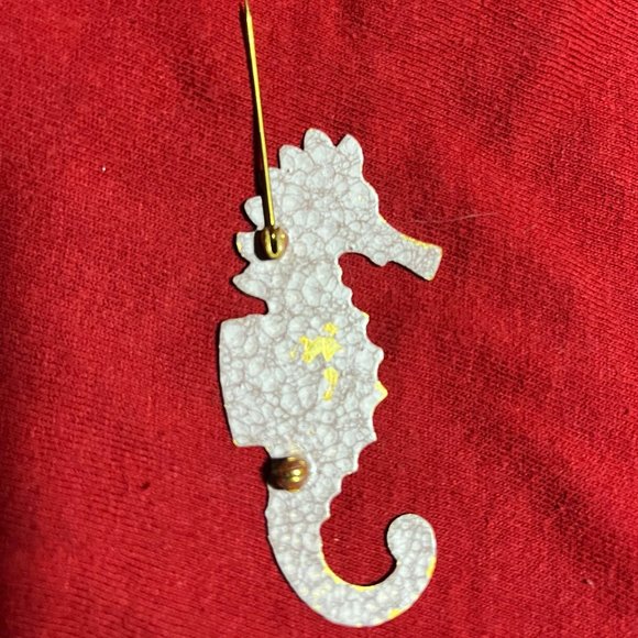 Enamel Seahorse Brooch Vintage - Picture 3 of 4